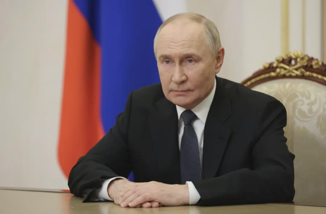  俄美高层通话聚焦伊朗核问题；转移浓缩铀提议遭否决，地面选项浮出水面。 新闻