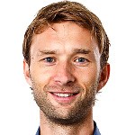  勒沃库森帅位危机加剧，尤尔曼德今夏离任几成定局；罗尔费斯面临艰难抉择。 体育新闻