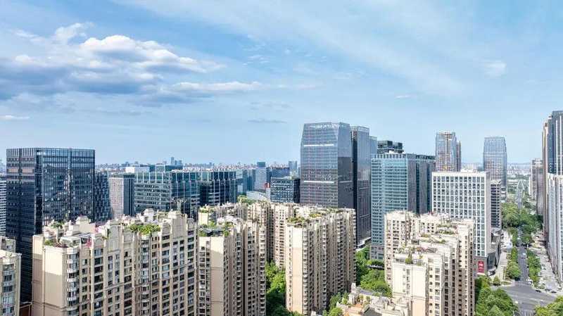 成都推出住房公积金系列新举措；从贷款到提取全面升级；助力家庭实现安居梦想。