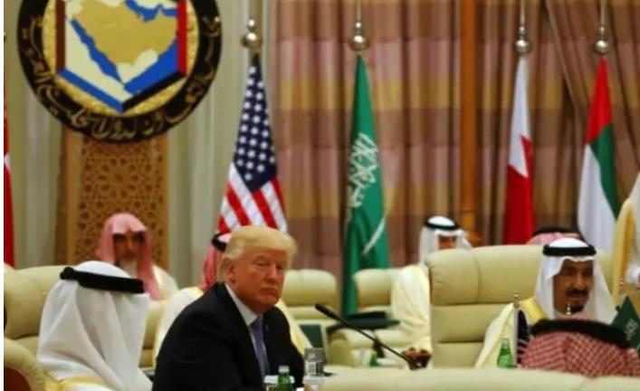  【技术解码】霍尔木兹新规：伊朗如何用结算货币重构能源地缘政治 新闻