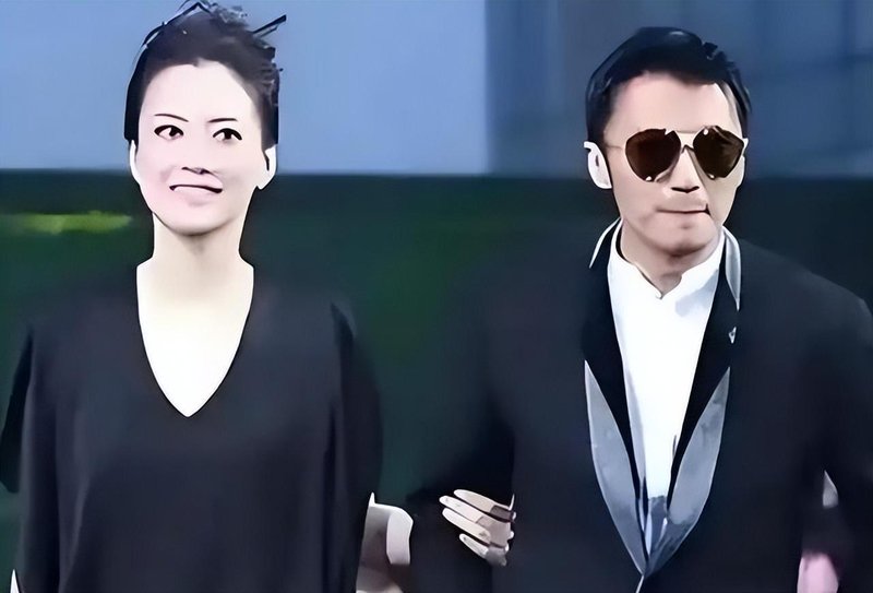  超越人设：解析王菲十五年低调哲学背后的博弈论 娱乐新闻