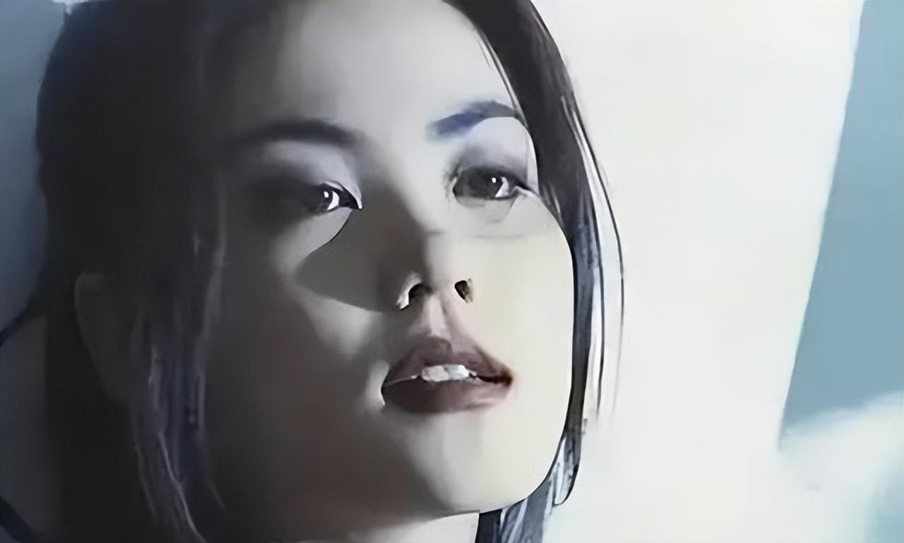  超越人设：解析王菲十五年低调哲学背后的博弈论 娱乐新闻