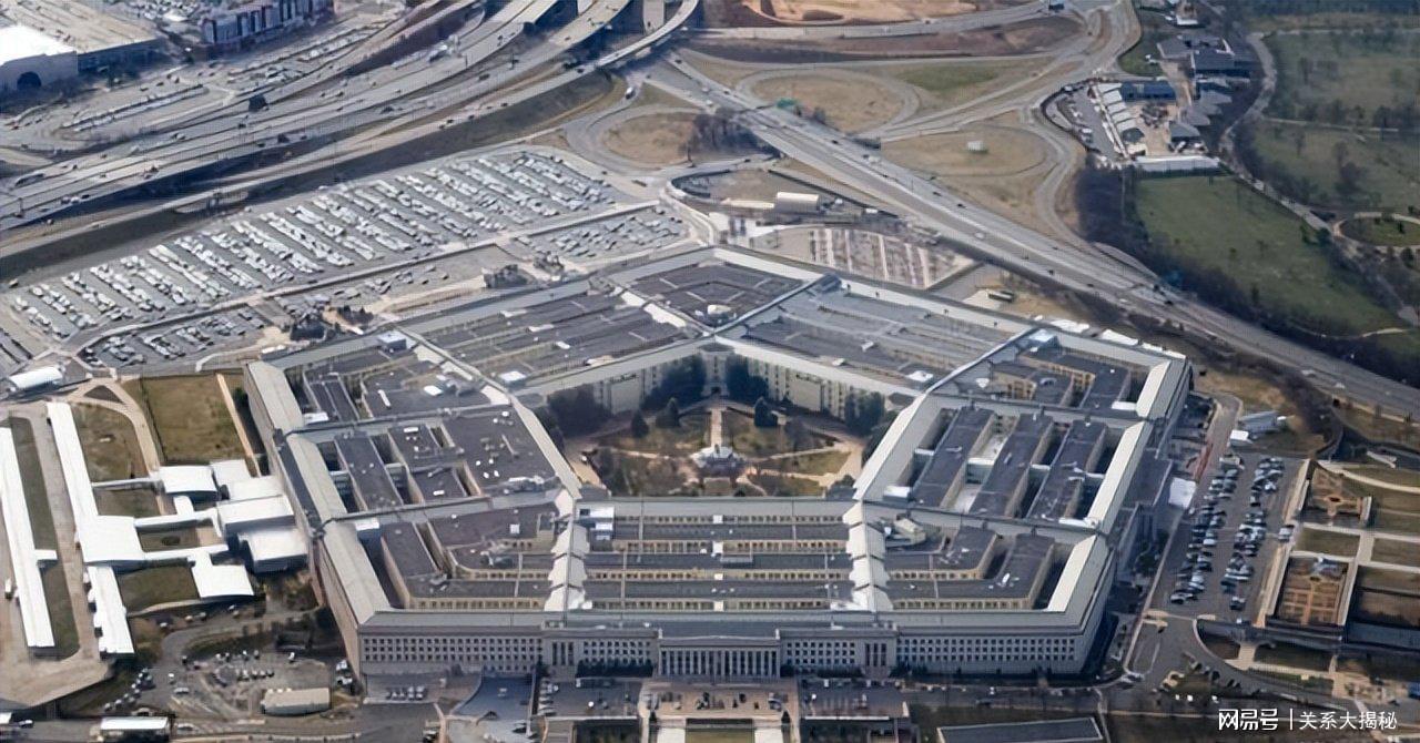  否决票背后的战略逻辑：霍尔木兹危机中的三次关键博弈 新闻