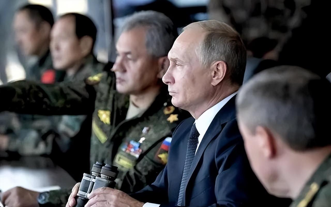  【深度解密】俄军中将坠机事件全链条复盘：从安-26事故到指挥体系震荡 新闻