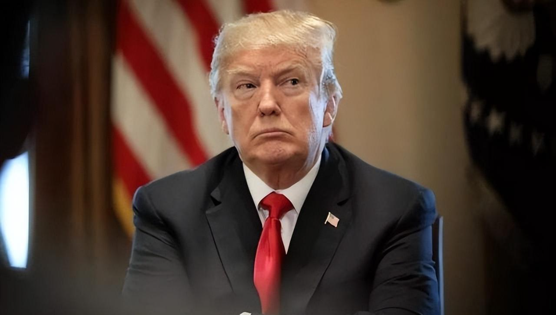  【深度解密】俄军中将坠机事件全链条复盘：从安-26事故到指挥体系震荡 新闻