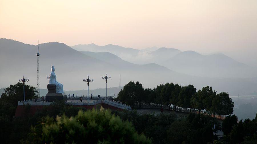  铁路投资九千亿背后的技术跃迁：数据拆解与产业链重构 股票财经