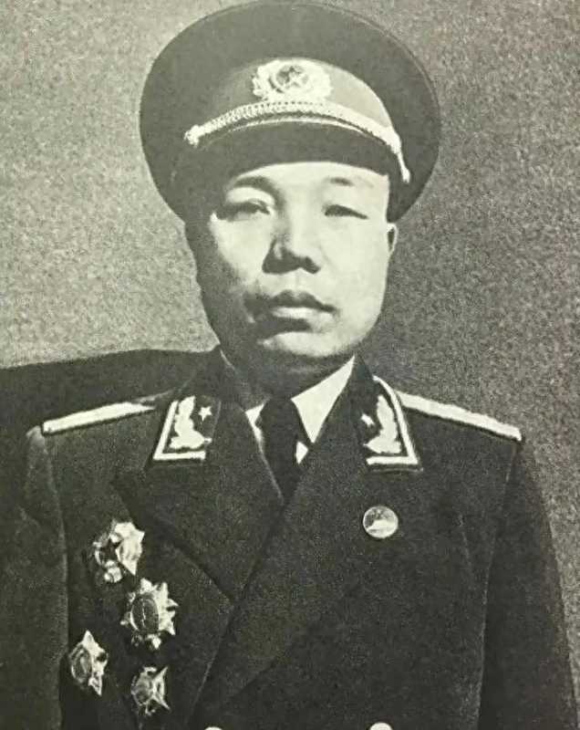 制度重启：从政训处到政委——八路军政治建军的关键抉择