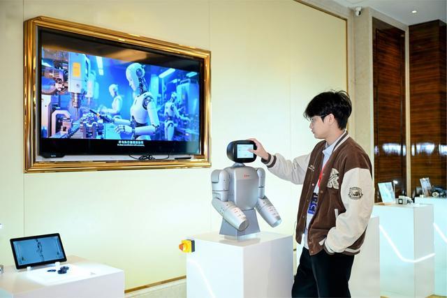  【深度】散热瓶颈突围：AI算力时代的传感器产业重构与国产替代新逻辑 IT技术 【深度】散热瓶颈突围：AI算力时代的传感器产业重构与国产替代新逻辑 IT技术 【深度】散热瓶颈突围：AI算力时代的传感器产业重构与国产替代新逻辑 IT技术